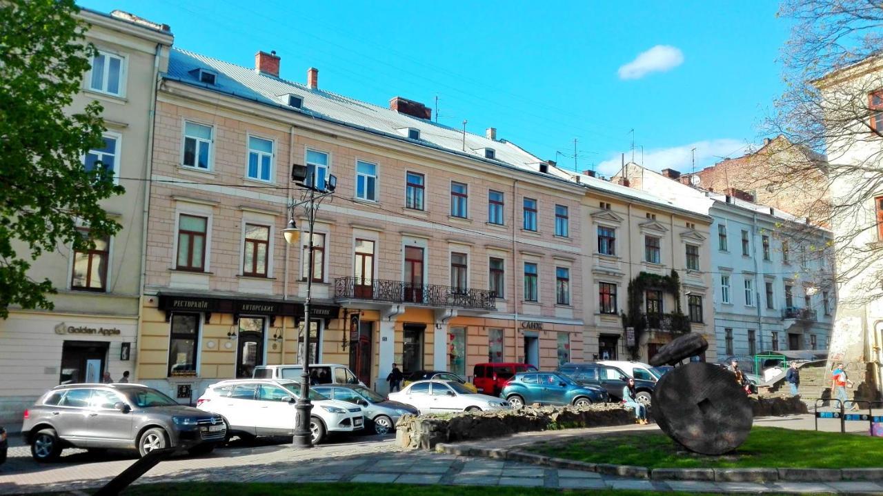 Apartments On Valova 25 Львів Екстер'єр фото